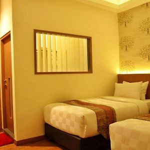 Deivan Hotel